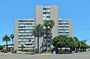 100 Atlantic Ave in Long Beach, CA - Building Photo