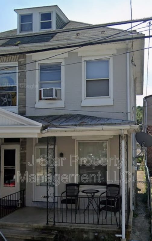 property at 2316 Grant St