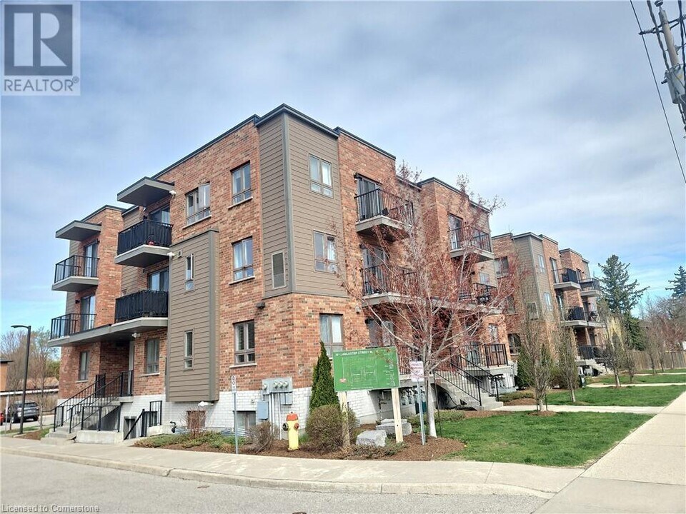 361 Lancaster St W in Kitchener, ON - Building Photo
