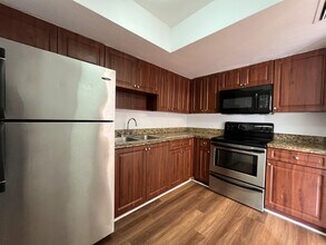 1201 SW 50th Ave in North Lauderdale, FL - Building Photo - Building Photo
