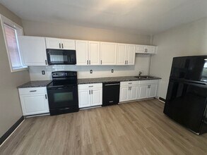 435 Yale Ave in Baltimore, MD - Building Photo - Building Photo