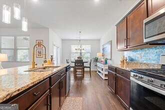 1041 Creekwood Cir in Madison, GA - Building Photo - Building Photo