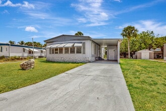 4072 74th St N in West Palm Beach, FL - Building Photo - Building Photo