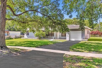418 S 57th Way in Hollywood, FL - Building Photo - Building Photo