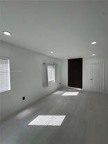 109 NW 6th Ave in Miami, FL - Building Photo