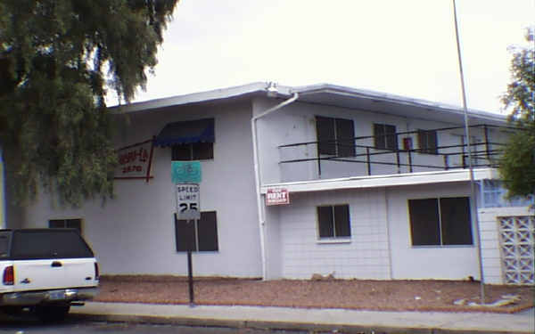 RJ Apartments in Las Vegas, NV - Building Photo - Building Photo