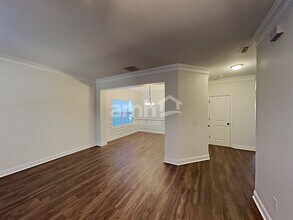 446 Crestmont Ln in Canton, GA - Building Photo - Building Photo