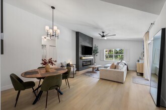 10561 Paso Fino Dr in Wellington, FL - Building Photo - Building Photo