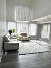 1273 Silk Oak Ln in Bartlett, IL - Foto de edificio - Building Photo