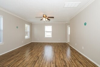 1403 Natural Pine Trail in Conroe, TX - Building Photo - Building Photo