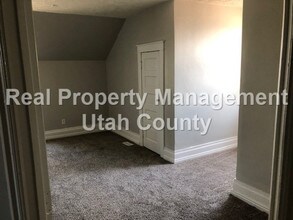 260 S 100 W St-Unit -#4 in Provo, UT - Building Photo - Building Photo
