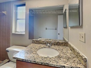 1030 Oakwood Dr in Dunedin, FL - Building Photo - Building Photo