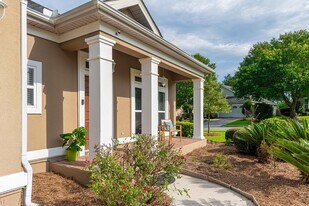 5697 Burnside Cir in Tallahassee, FL - Building Photo