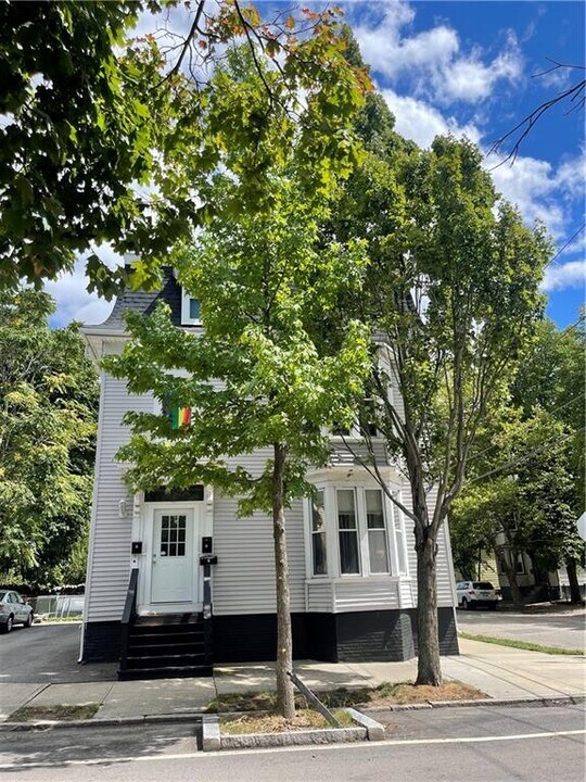 90 Sycamore St-Unit -3 in Providence, RI - Foto de edificio