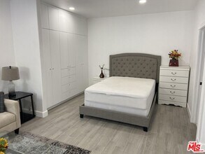 18912 Pasadero Dr in Los Angeles, CA - Building Photo - Building Photo