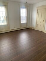 73 Sycamore St, Unit 1st floor in New Bedford, MA - Building Photo