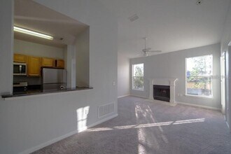 17920 Villa Creek Dr in Tampa, FL - Building Photo - Building Photo