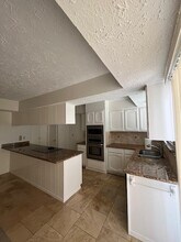 2010 Windy Meadow Dr in Sugar Land, TX - Building Photo - Building Photo