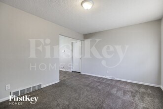 6617 E 134th Terrace in Grandview, MO - Building Photo - Building Photo