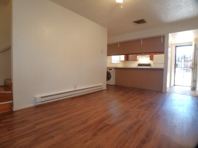 property at 1924 Lead Ave SE