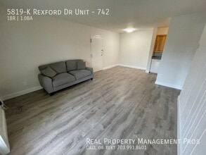 5819 Rexford Dr in West Springfield, VA - Building Photo - Building Photo