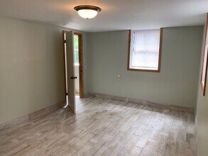 891 Parkway Dr in Smyrna, GA - Building Photo - Building Photo