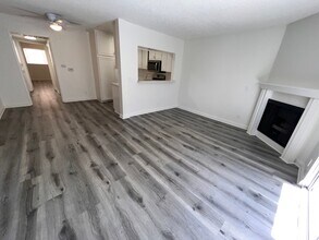 4648 Fulton Ave, Unit 102 in Los Angeles, CA - Building Photo - Building Photo