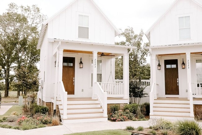 2023 Loretta Parker Lane, Cottage A, Unit Lot 12 in Barling, AR - Foto de edificio - Building Photo