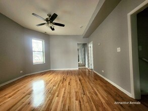 7314 S Kenwood Ave in Chicago, IL - Foto de edificio - Building Photo