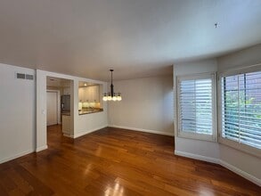 312 Mahogany Glen in Escondido, CA - Building Photo - Building Photo