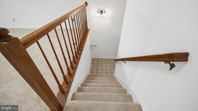 14226 Jib St, Unit 31 in Laurel, MD - Foto de edificio - Building Photo