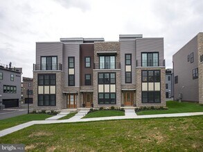 361 Horseshoe Trail in Newtown Square, PA - Building Photo - Building Photo