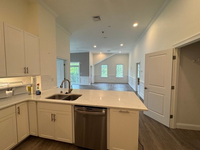 320 Middlesex Ave in Medford, MA - Building Photo - Building Photo