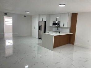 20426 SW 85th Ave in Cutler Bay, FL - Building Photo - Building Photo
