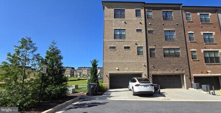 627 Leigh Wy. in Forest Heights, MD - Building Photo - Building Photo