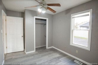 743 Hollister St in Pontiac, MI - Building Photo - Building Photo