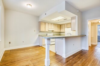 3041-3041 M St NW in Washington, DC - Building Photo - Building Photo