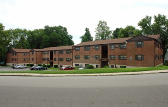 Maryland Apartments in Aldan, PA - Building Photo - Building Photo