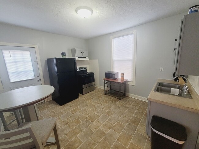 1000 Taylor St in Lynchburg, VA - Building Photo - Building Photo