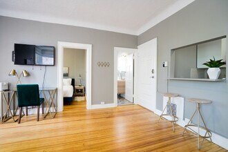 1660 N Gaylord St in Denver, CO - Building Photo - Building Photo