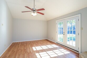 1010 Hickory Post Ct in Tomball, TX - Building Photo - Building Photo