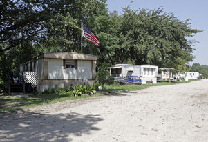 Glenns Country Store Apartments