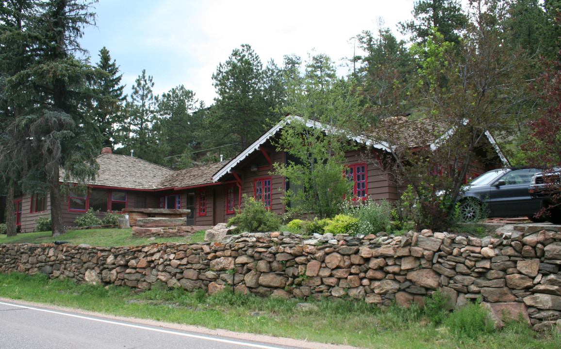 31983 Upper Bear Creek Rd in Evergreen, CO - Building Photo