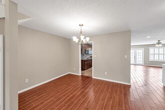 14668 Perthshire Rd-Unit -C in Houston, TX - Foto de edificio - Building Photo