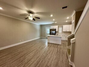 215 Date Palm Ln in Freeport, FL - Building Photo - Building Photo