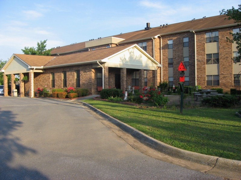 Marble Valley Manor in Sylacauga, AL - Foto de edificio