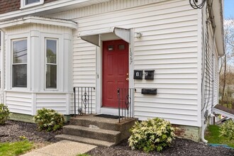 1067-1069-1069 Front St in Weymouth, MA - Foto de edificio - Building Photo