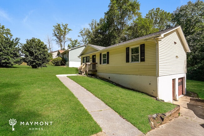 4659 Ogburn Ave in Winston-Salem, NC - Building Photo - Building Photo