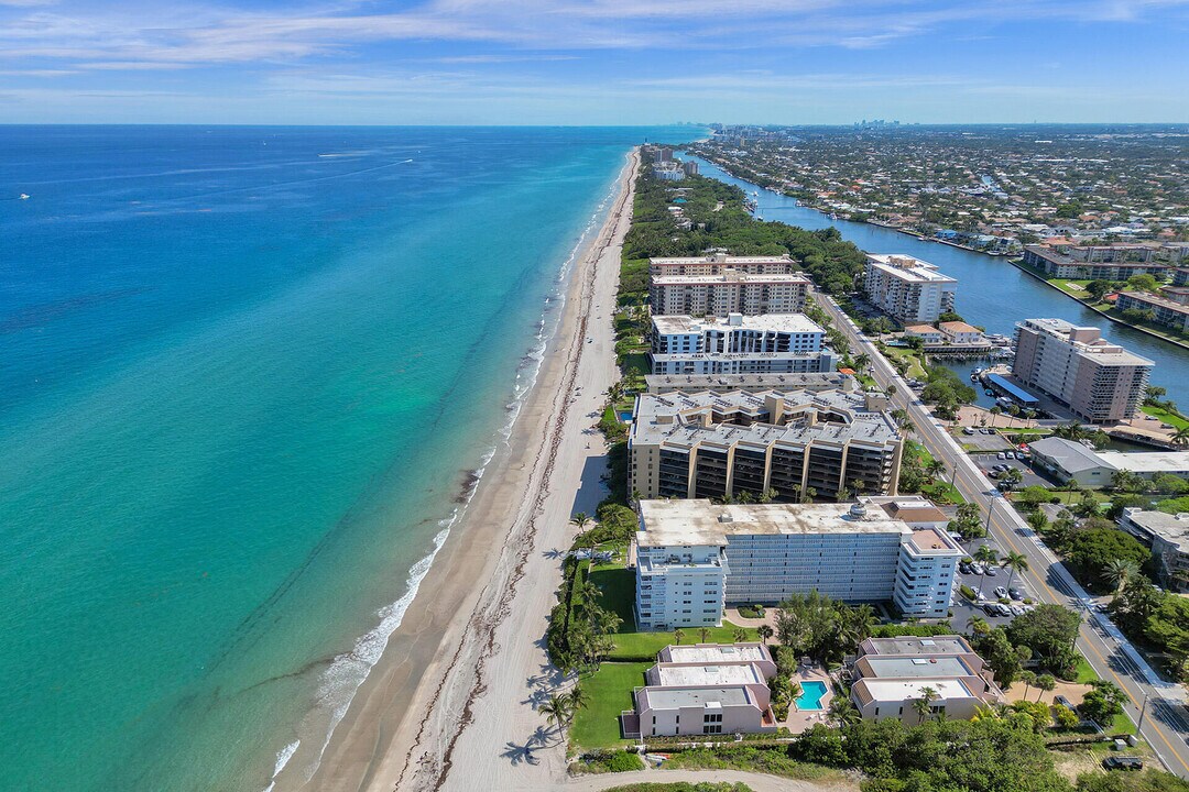 1169 Hillsboro Mile in Hillsboro Beach, FL - Building Photo