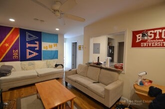 62 Egmont St, Unit 3 in Brookline, MA - Foto de edificio - Building Photo